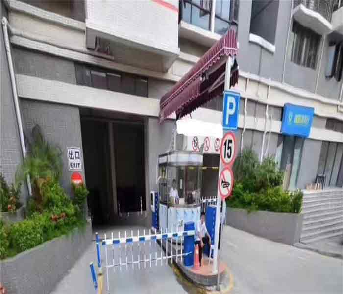 深圳清湖地鐵口小產(chǎn)權(quán)房:金湖雅苑