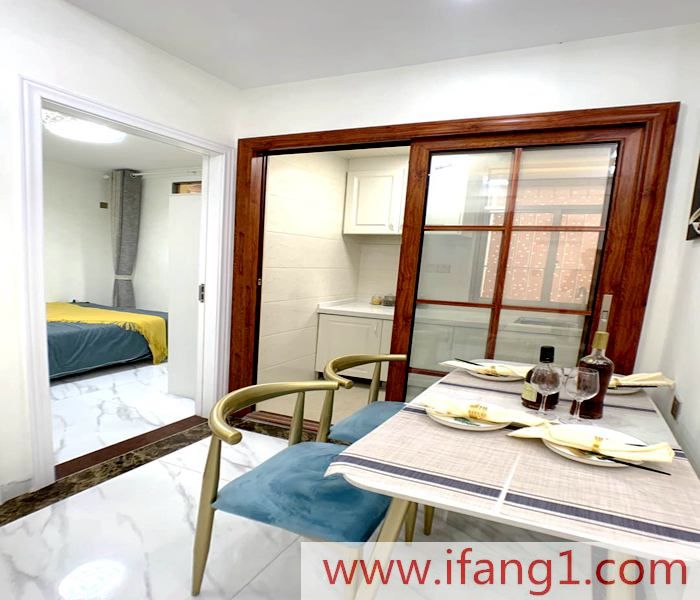 <a href=/longhua/ target=_blank class=infotextkey>大浪小產權出售網</a>