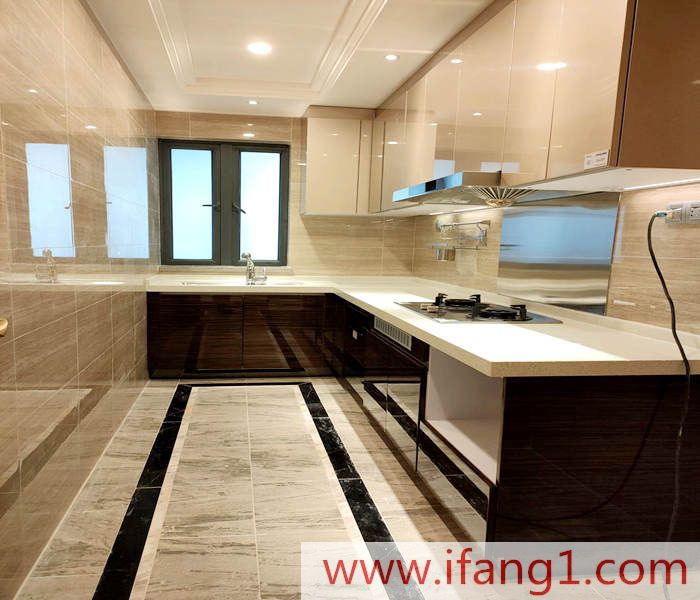 <a href=/dalingshan/ target=_blank class=infotextkey>大嶺山小產權信息網</a>