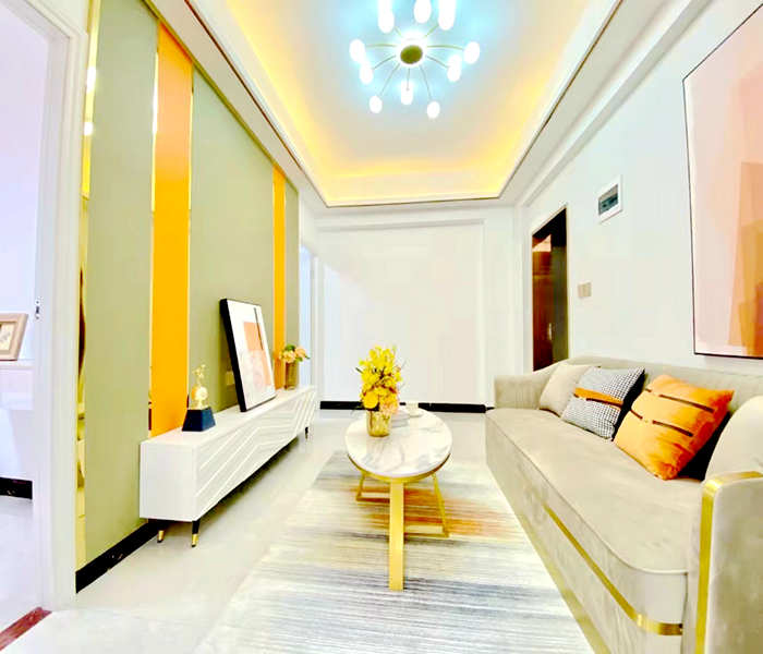 下水徑小產(chǎn)權樓房:三鐵花園離地鐵離地鐵500米